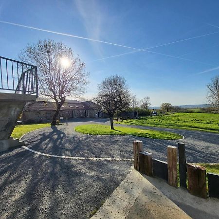 Le Logis Des Chons A La Campagne A Saint Hilaire Du Bois - Lys Haut Layon Le Plessis  Exterior foto