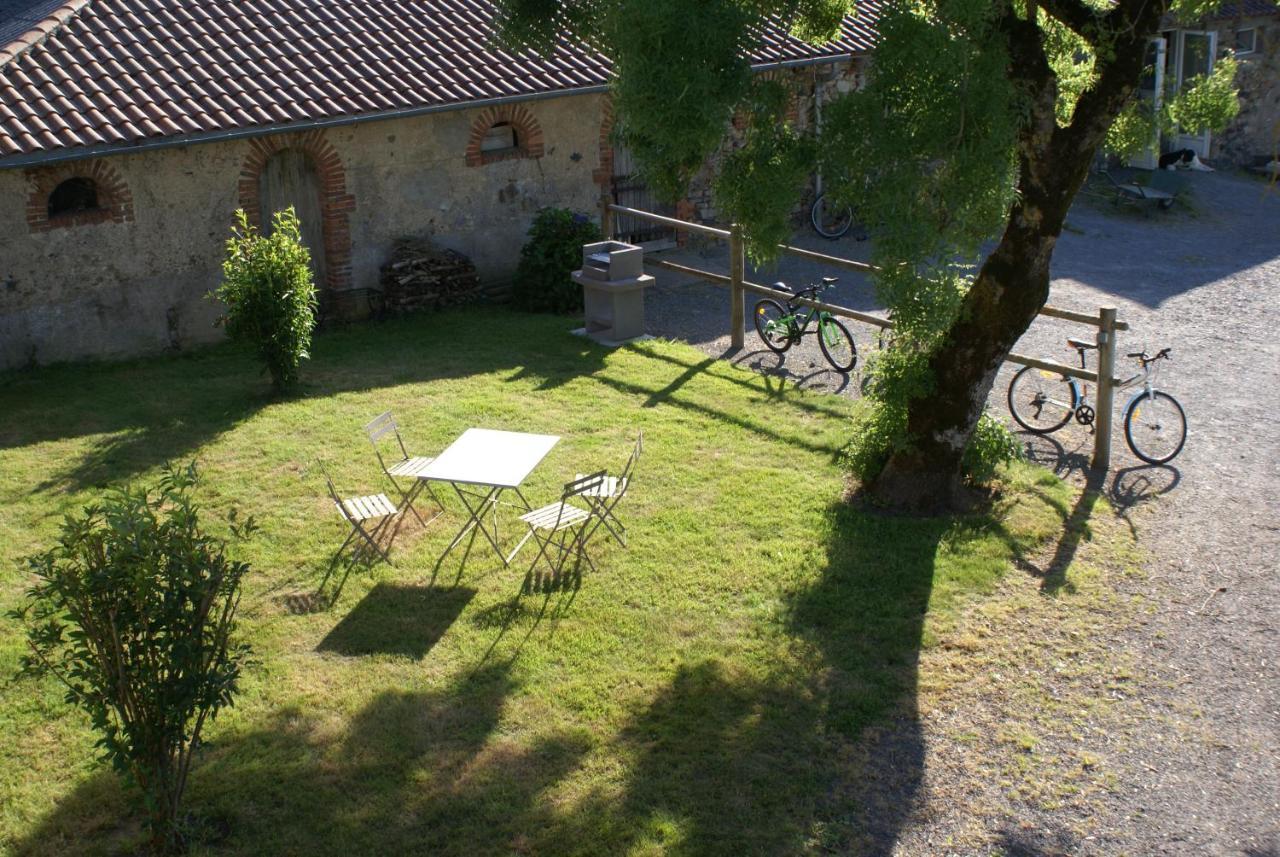 Le Logis Des Chons A La Campagne A Saint Hilaire Du Bois - Lys Haut Layon Le Plessis  Exterior foto