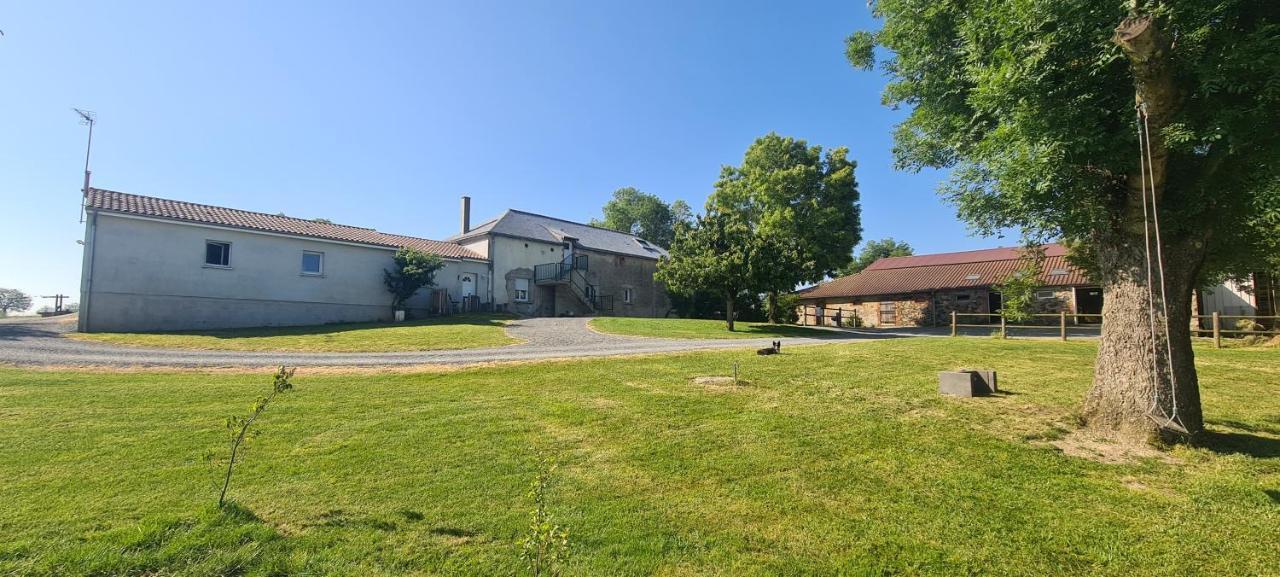 Le Logis Des Chons A La Campagne A Saint Hilaire Du Bois - Lys Haut Layon Le Plessis  Exterior foto